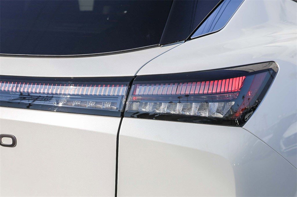 New 2025 Nissan Murano SL w/ Cargo Package image 9