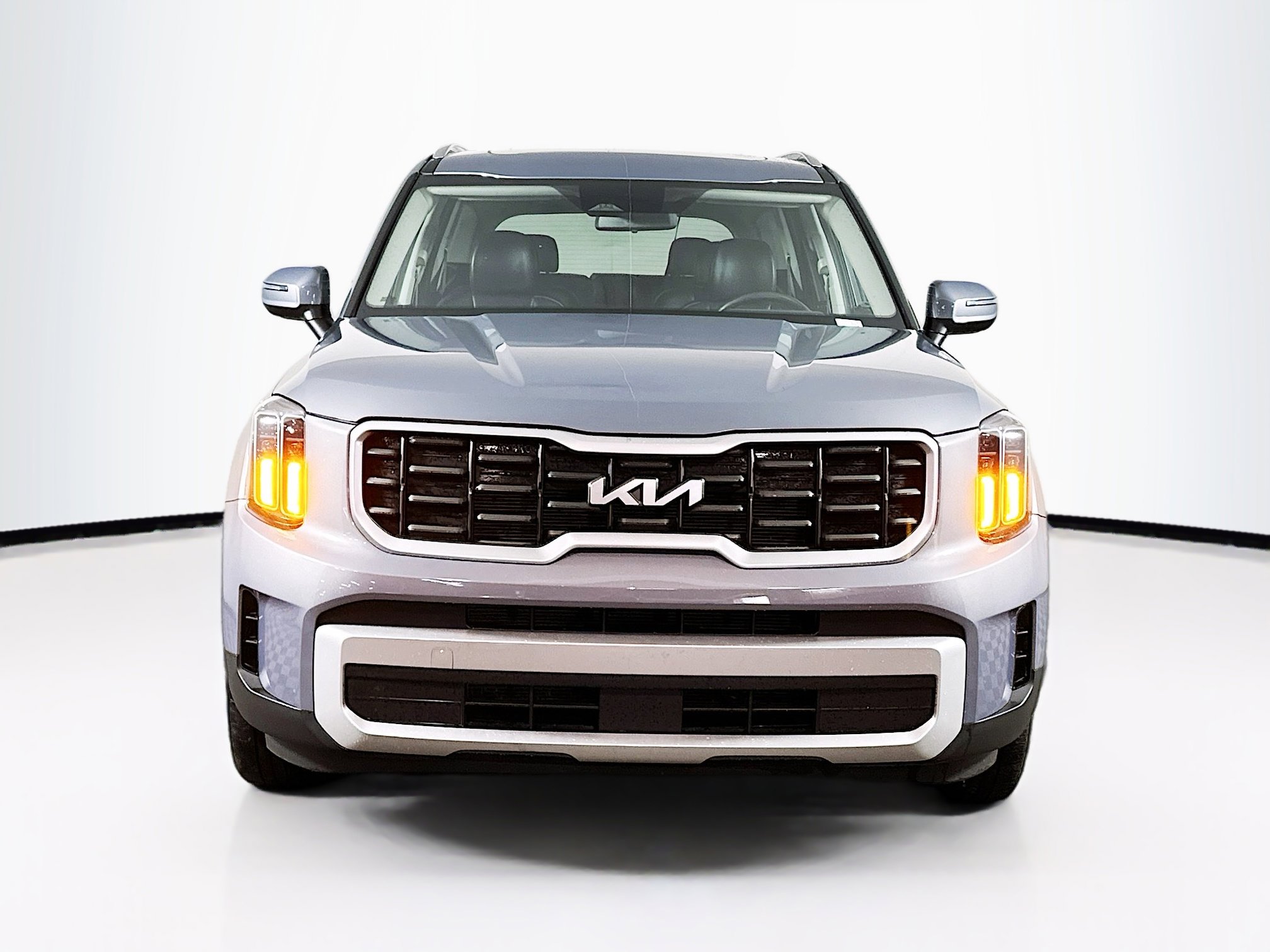 Used 2025 Kia Telluride S image 2