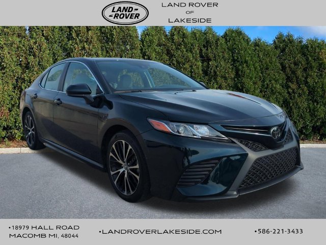 Used 2019 Toyota Camry SE FWD image 3