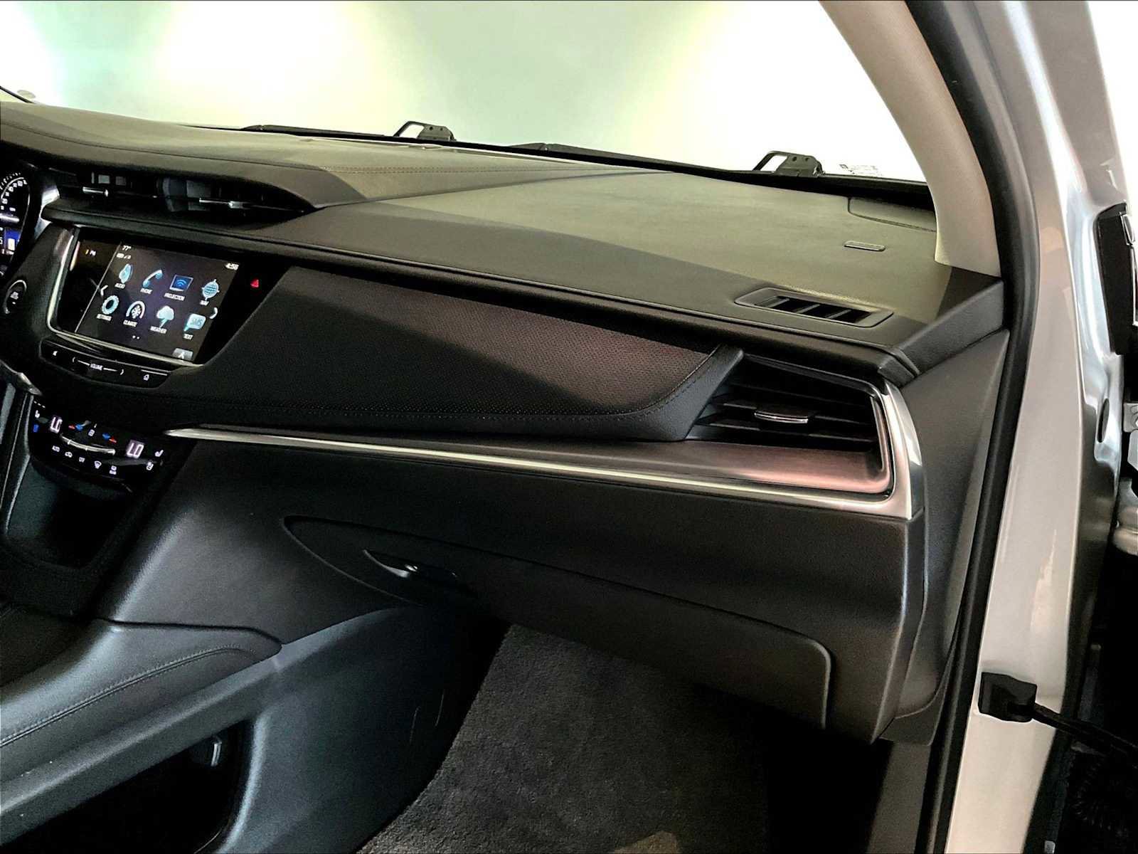 Used 2018 Cadillac XT5 Premium Luxury image 23