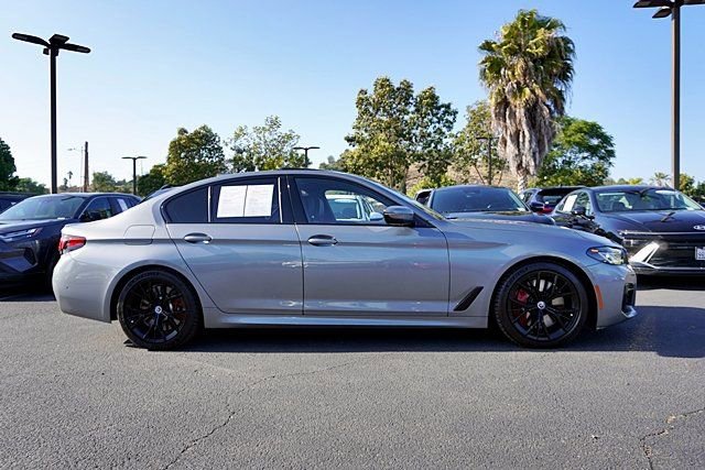 Used 2023 BMW M550i xDrive w/ Shadowloine Package AWD/4WD image 7