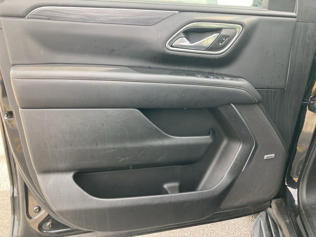 Used 2024 GMC Yukon SLT image 12