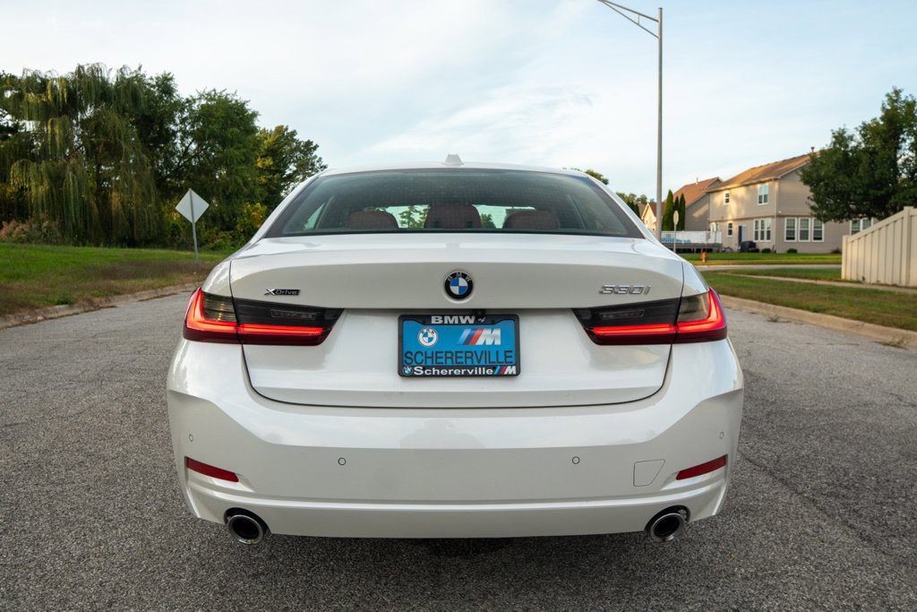 Certified 2023 BMW 330i xDrive Sedan w/ Premium Package AWD/4WD image 9