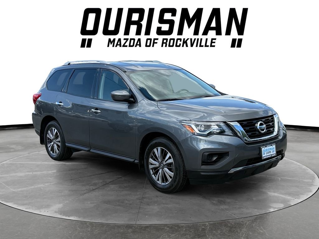 Used 2019 Nissan Pathfinder S image 1
