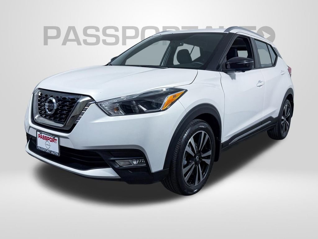 Used 2018 Nissan Kicks SR