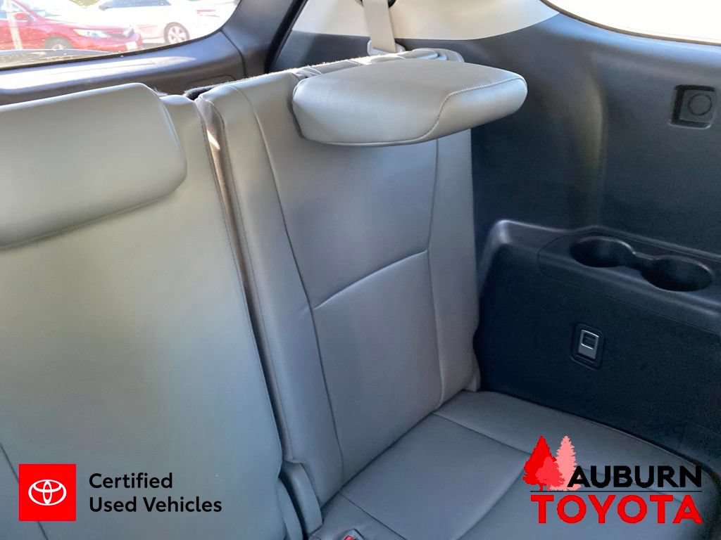 Certified 2021 Toyota Highlander Platinum AWD/4WD image 24