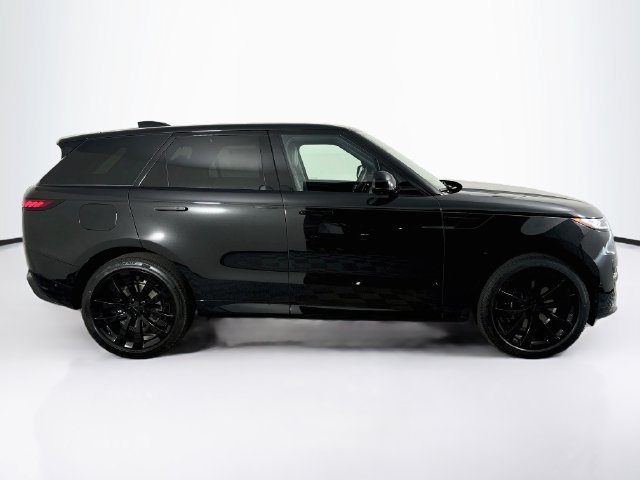 New 2027 Land Rover Range Rover Sport Dynamic SE AWD/4WD image 4