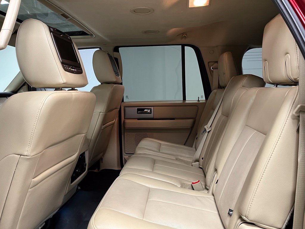Used 2016 Ford Expedition EL Limited w/ Equipment Group 301A AWD/4WD image 47