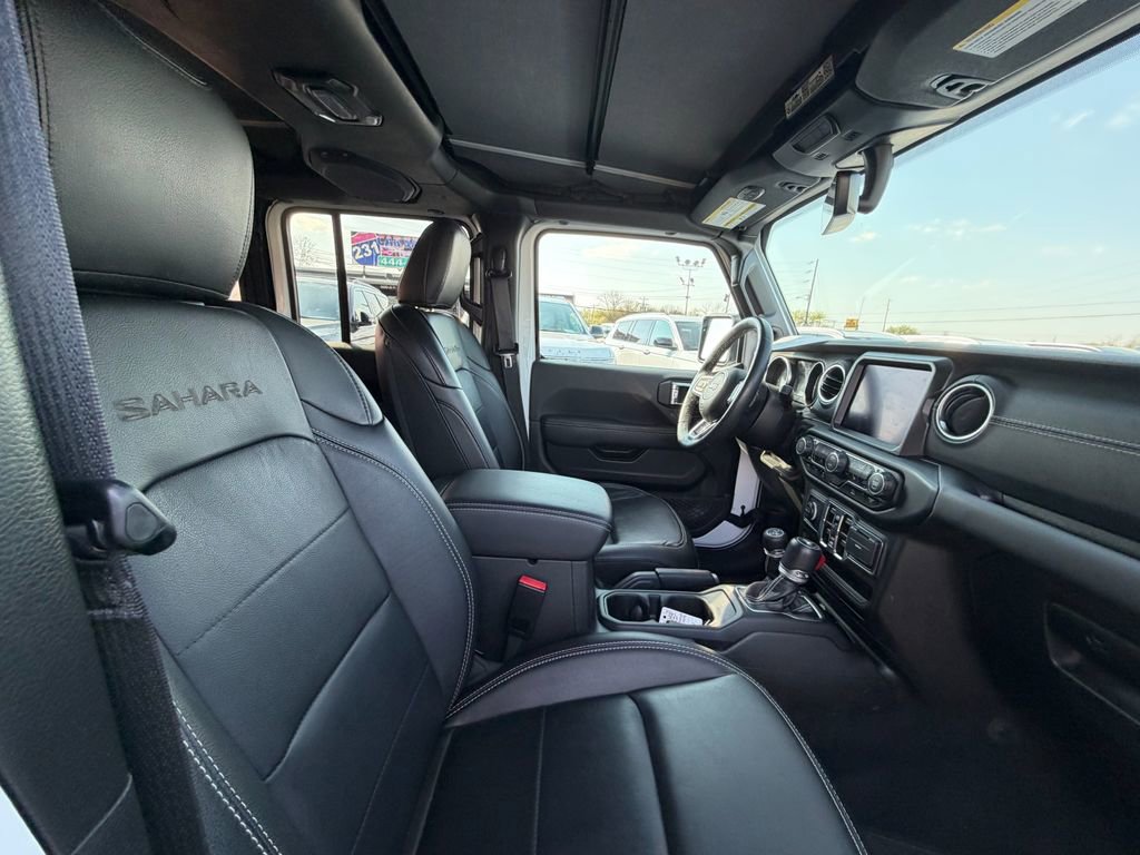 Used 2023 Jeep Wrangler Unlimited Sahara w/ Cold Weather Group image 20
