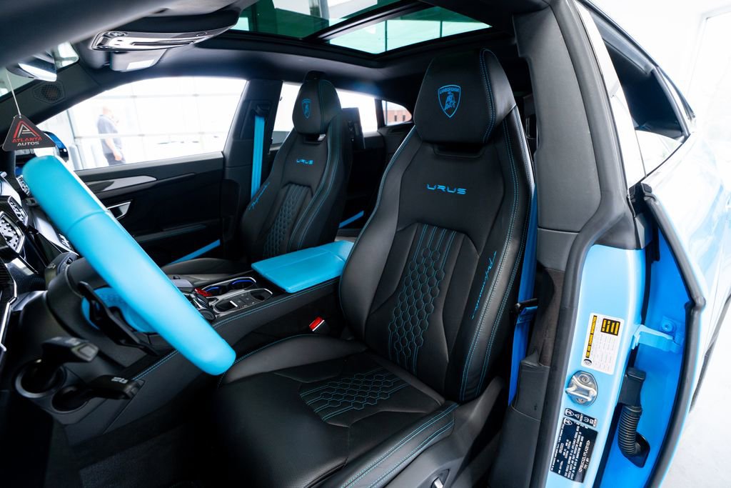 Used 2023 Lamborghini Urus Performante image 44