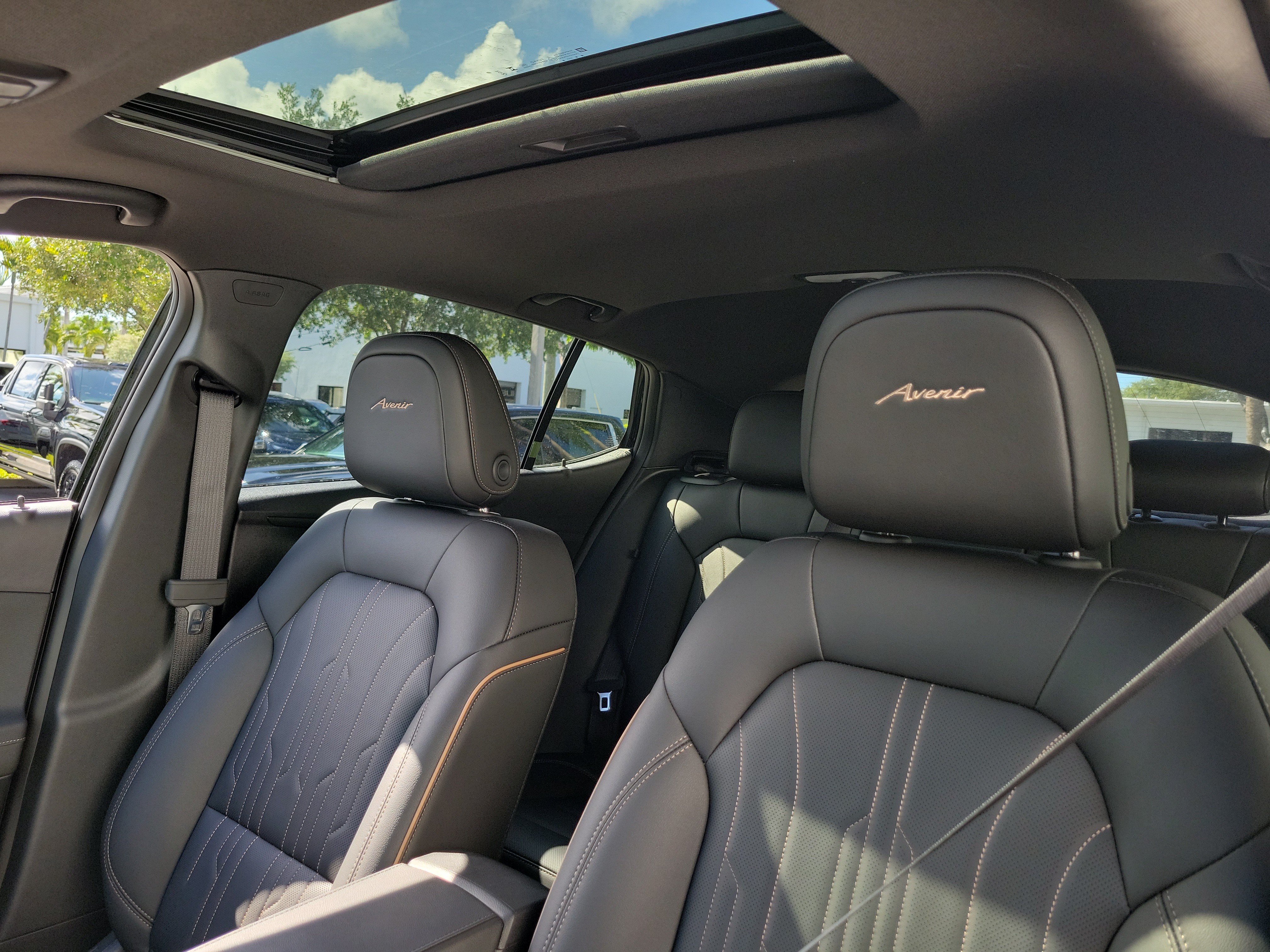New 2026 Buick Envista Avenir FWD image 21