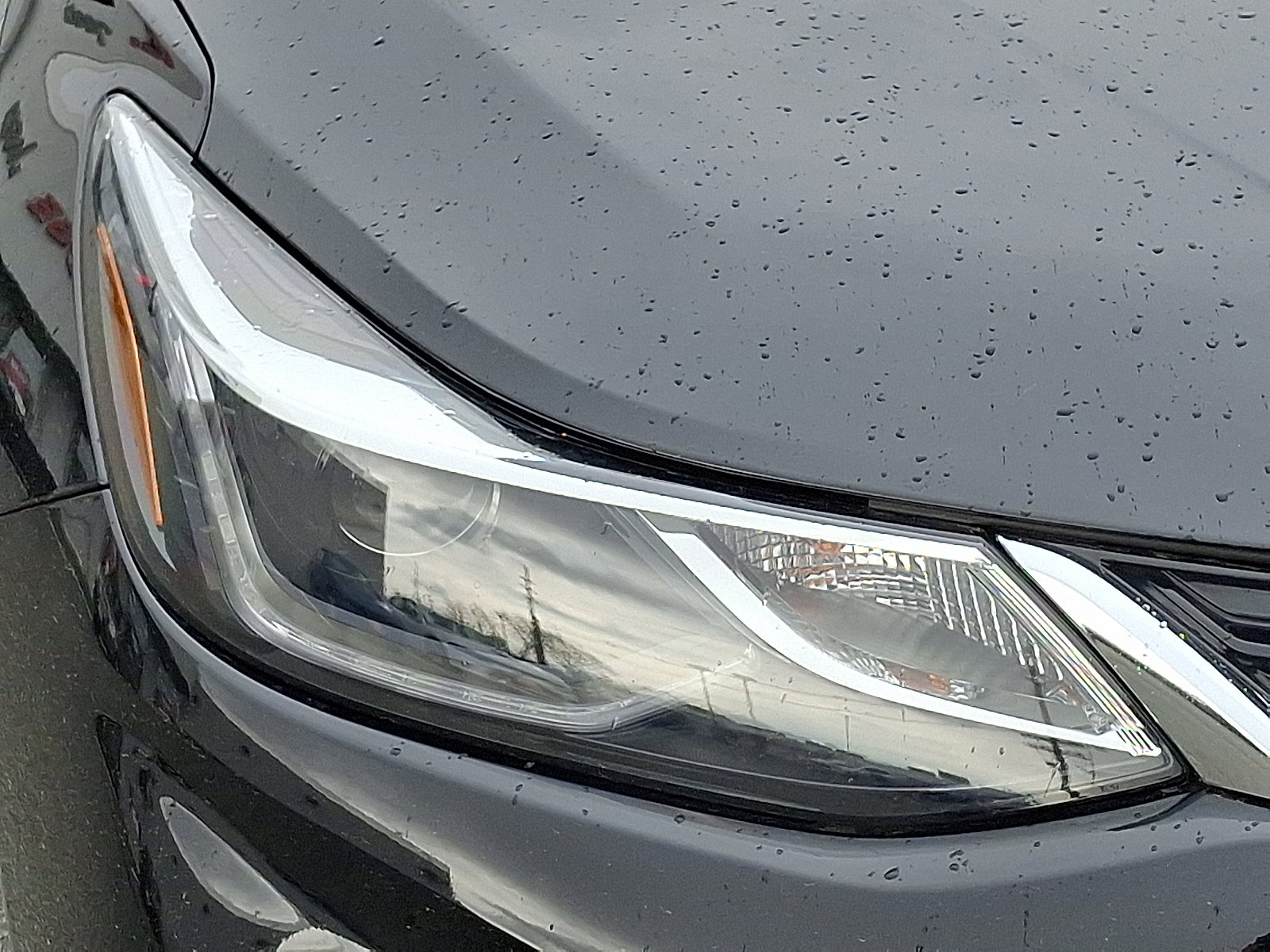 Used 2018 Chevrolet Cruze LT w/ Sun And Sound Package image 10