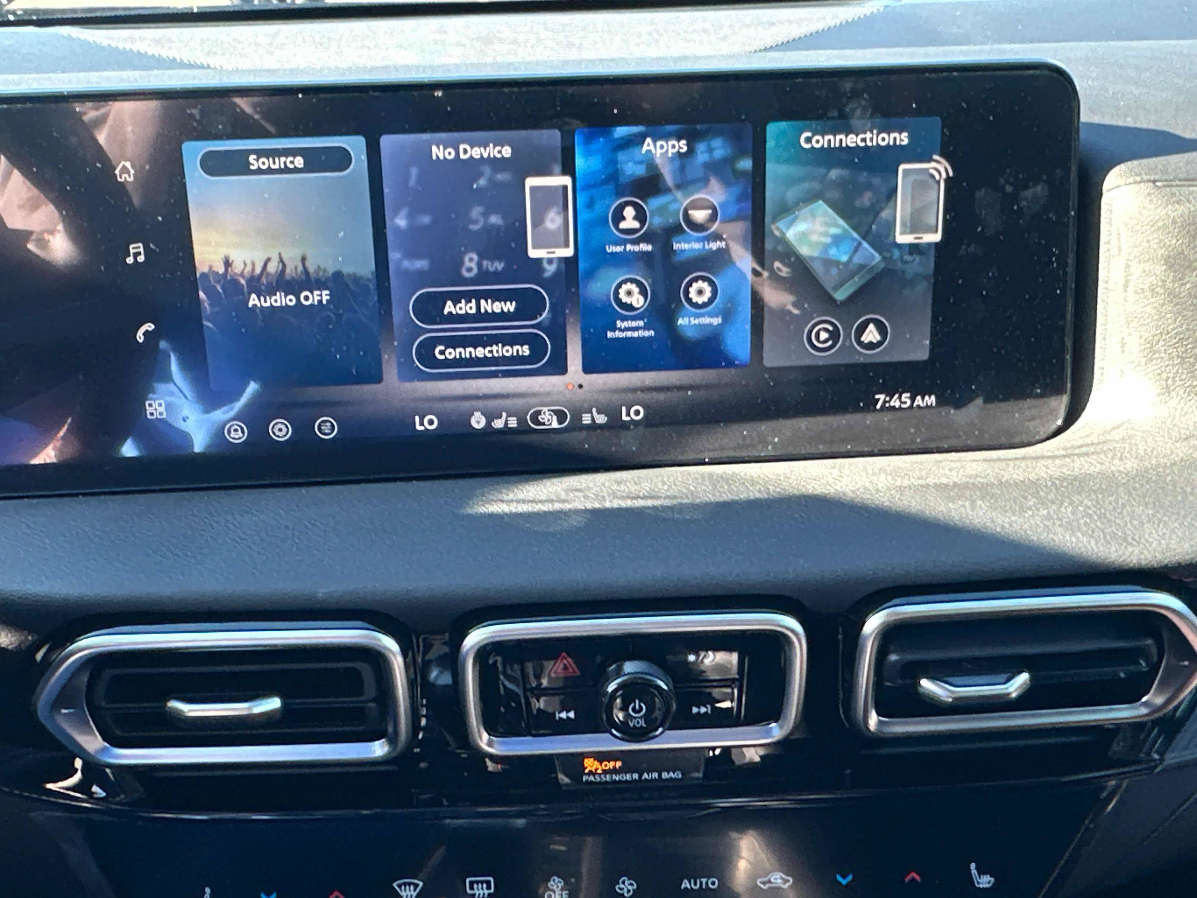 New 2026 Nissan Sentra SR w/ SR All Weather Package FWD image 32