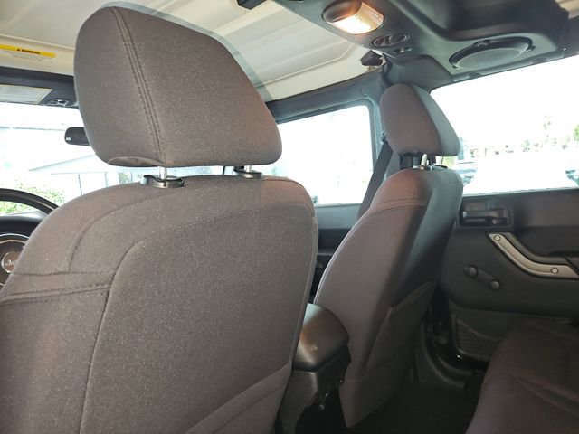 Used 2013 Jeep Wrangler Unlimited Sport w/ Connectivity Group image 11