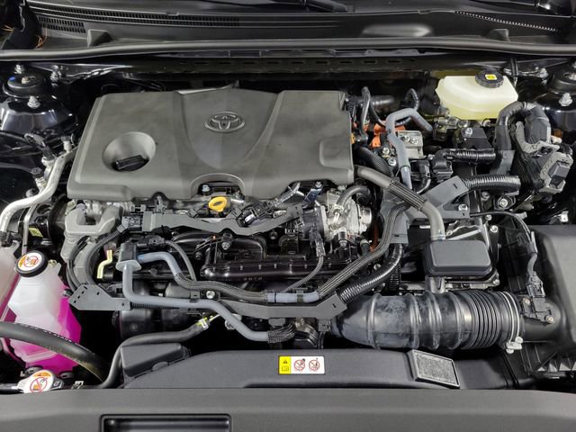 Used 2025 Toyota Camry SE image 13