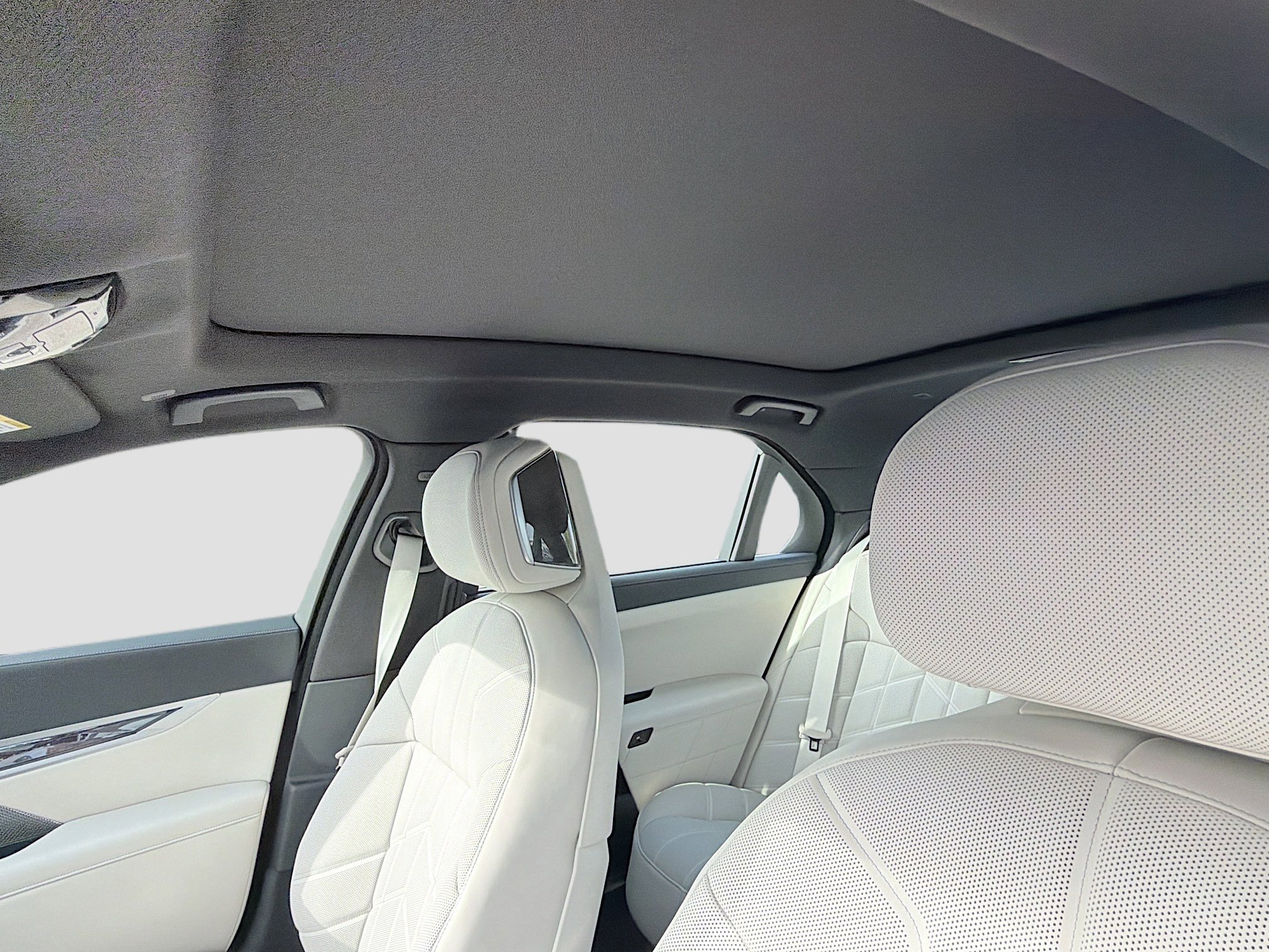 New 2026 BMW 760i xDrive w/ Executive Package image 27