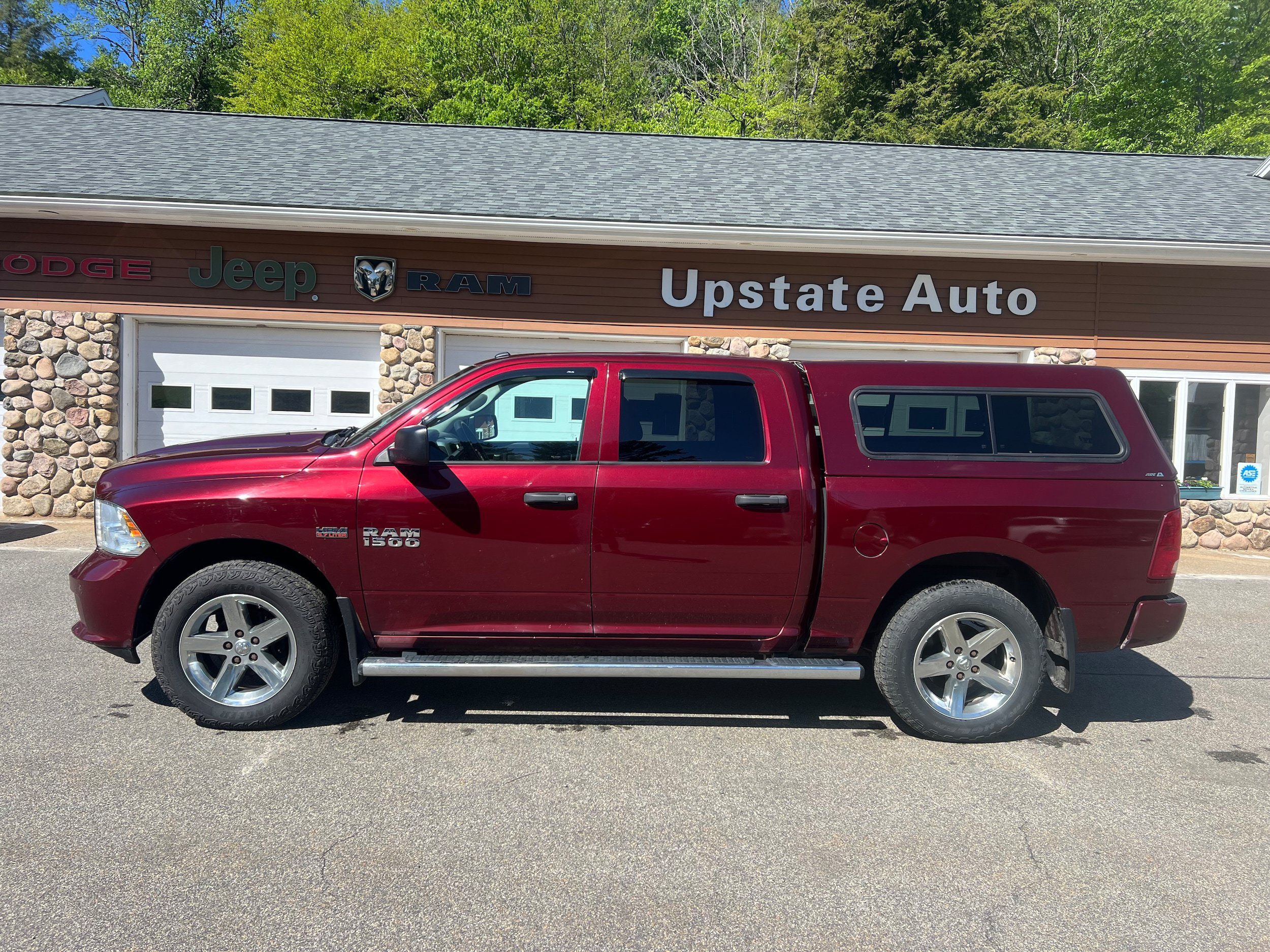 Used 2016 RAM 1500 Express AWD/4WD image 8
