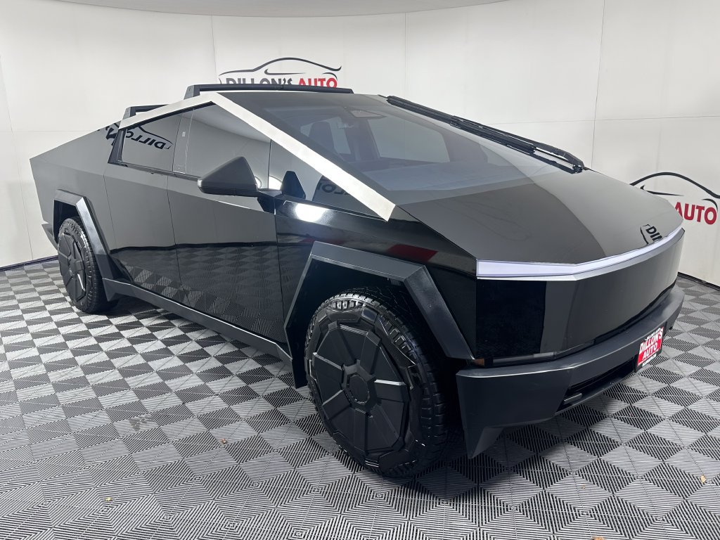 Used 2024 Tesla Cybertruck Cyberbeast AWD/4WD image 13