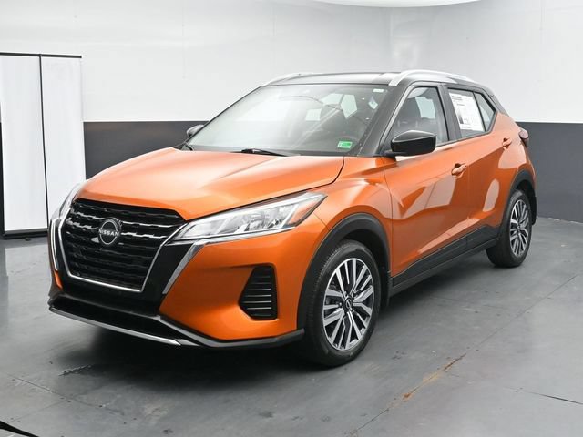 Used 2024 Nissan Kicks SV FWD image 4