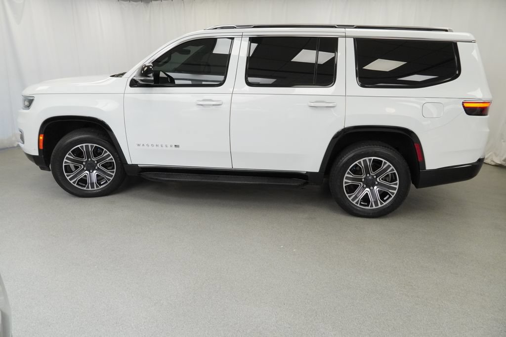 Certified 2023 Jeep Wagoneer 4WD w/ Premium Group I image 15
