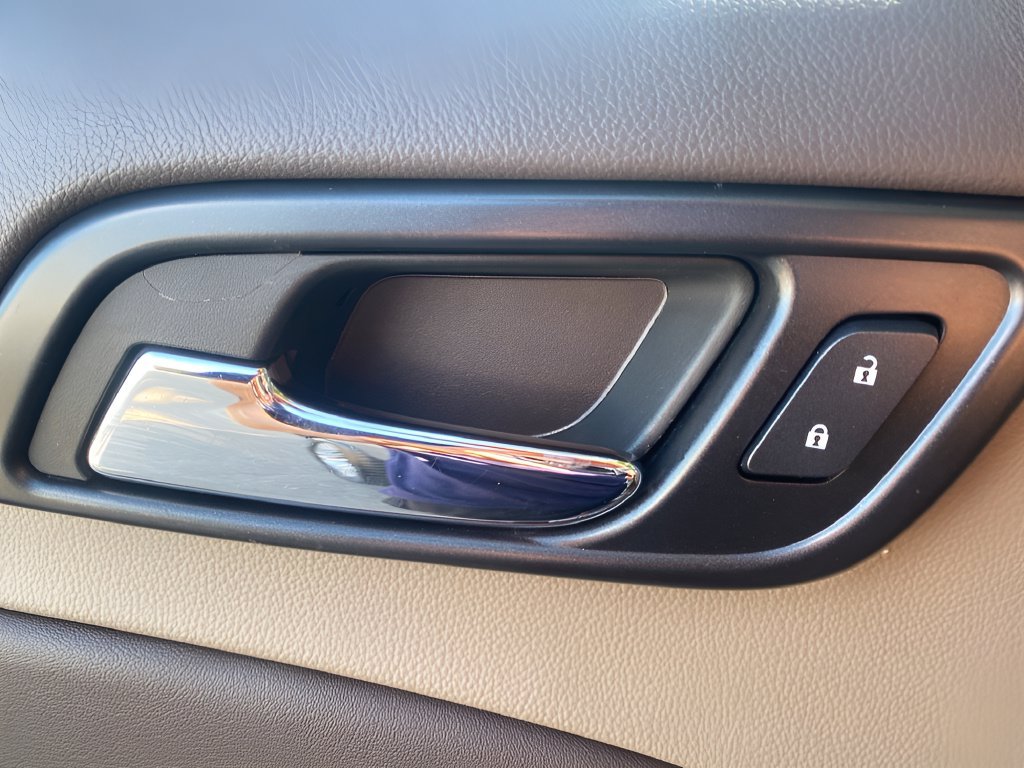 Used 2019 Chevrolet Tahoe LT RWD image 13