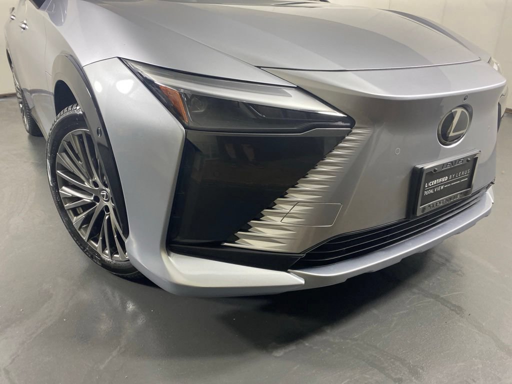Certified 2023 Lexus RZ 450e Premium AWD/4WD image 4