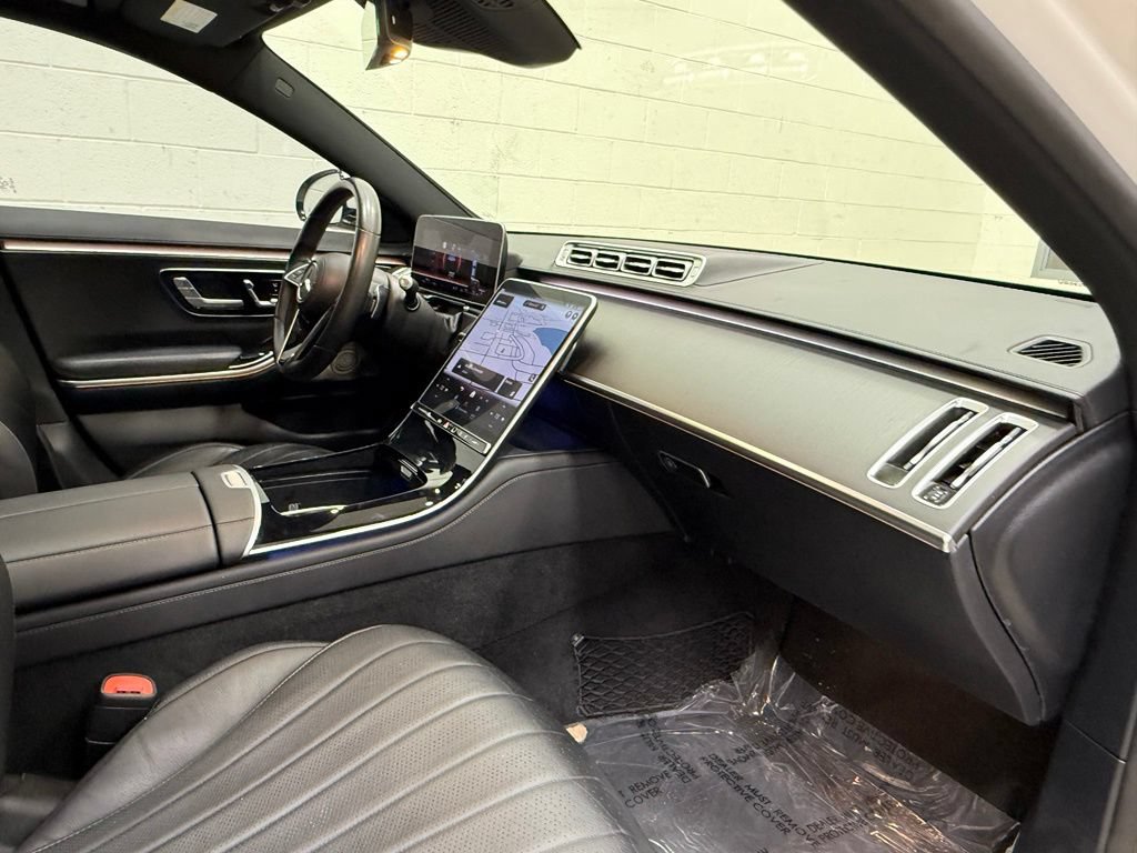 Used 2022 Mercedes-Benz S 500 4MATIC w/ AMG Line Package image 49