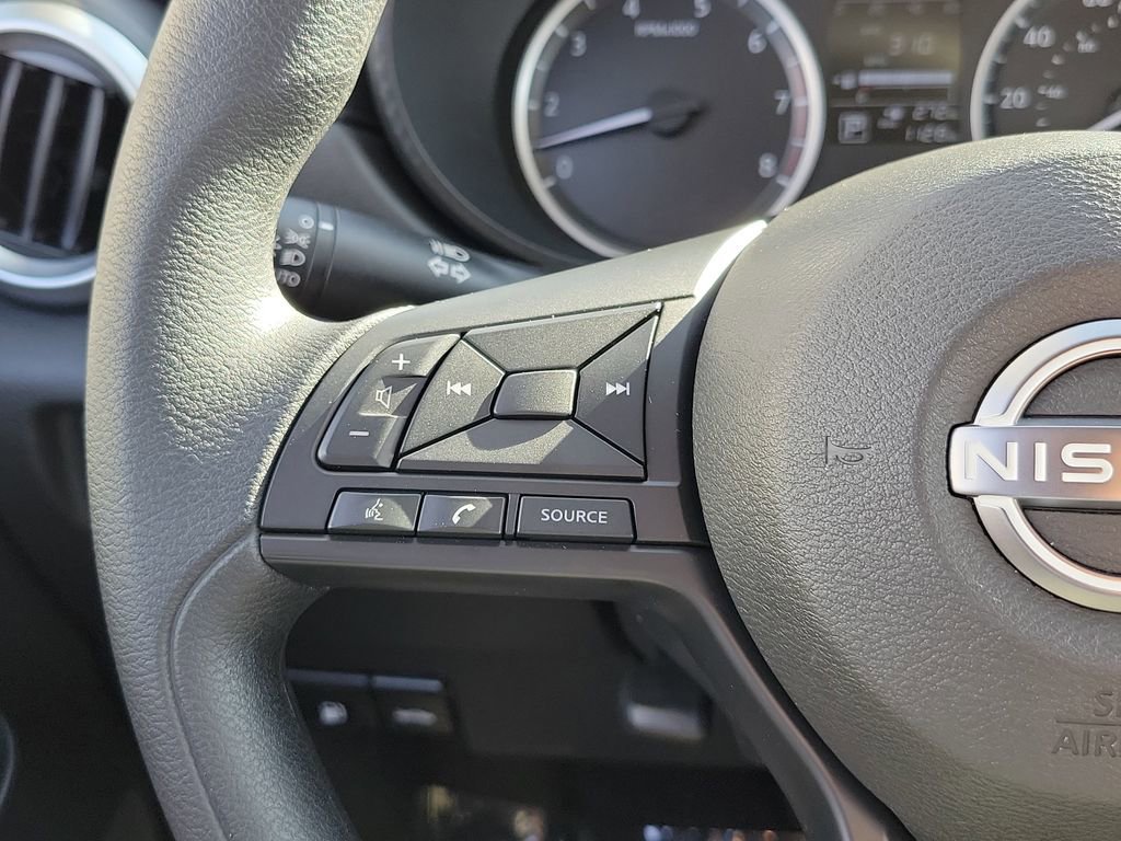 Used 2025 Nissan Versa S w/ Trunk Package image 5