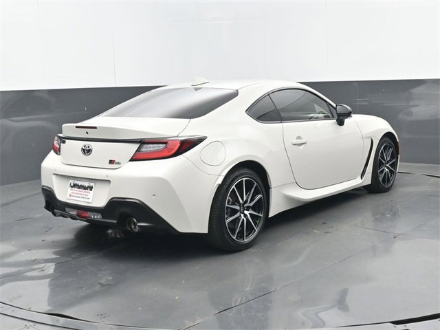 Used 2024 Toyota GR86 image 19