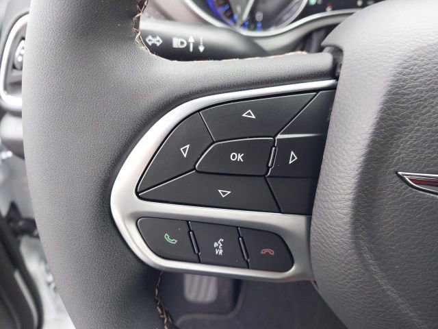 New 2026 Chrysler Pacifica Pinnacle image 14