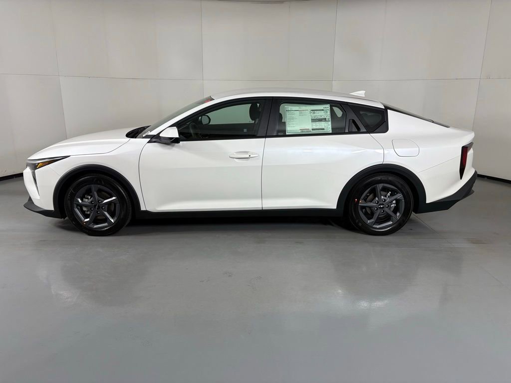 New 2026 Kia K4 LXS image 5