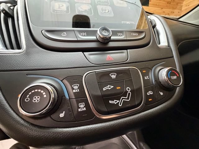 Used 2016 Chevrolet Malibu LT w/ Leather Package FWD image 27