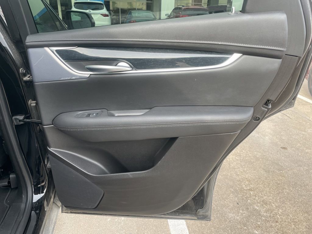 Certified 2025 Cadillac XT5 Premium Luxury image 12