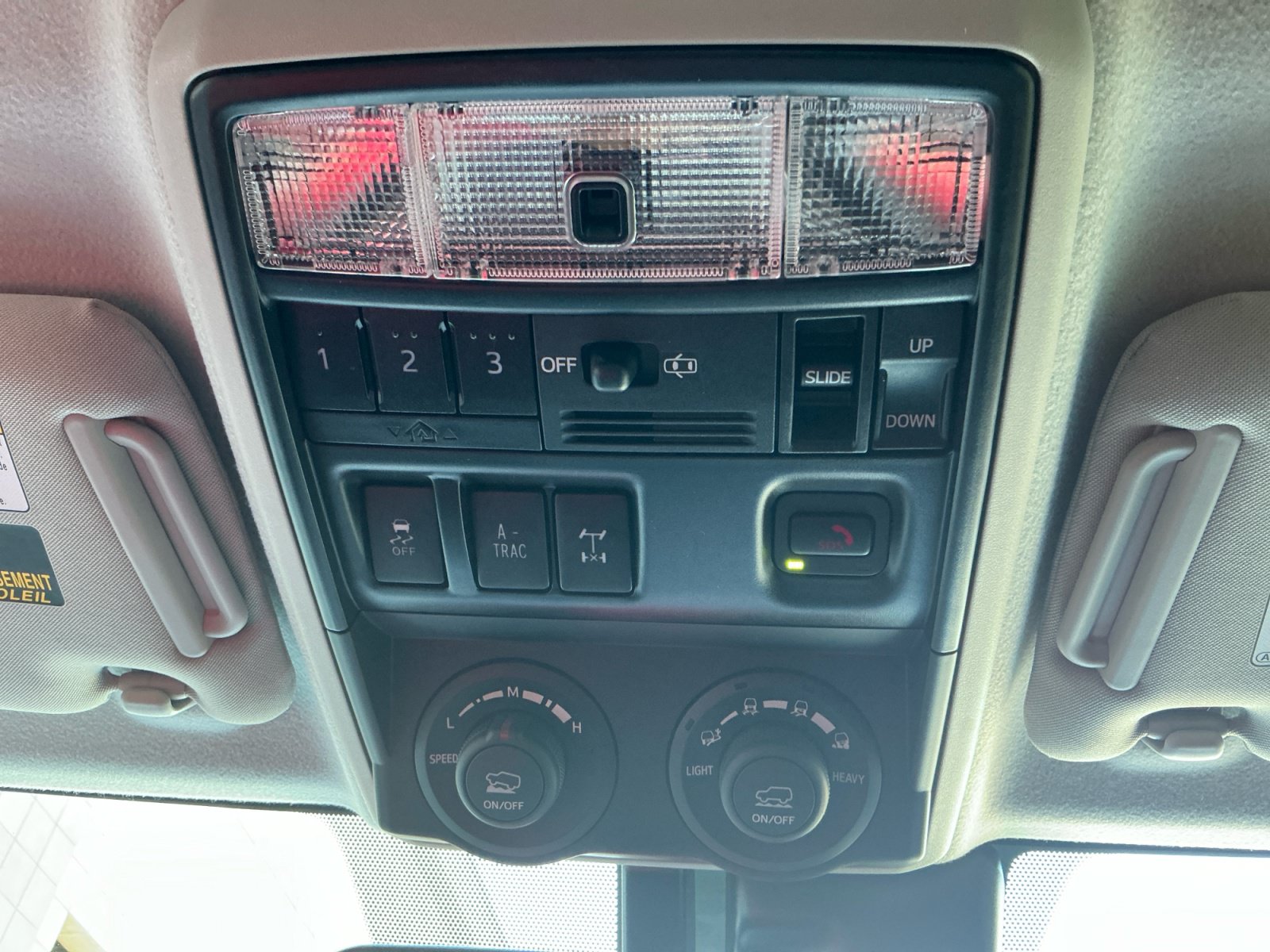 Certified 2024 Toyota 4Runner TRD Off-Road Premium w/ Moonroof Package AWD/4WD image 31