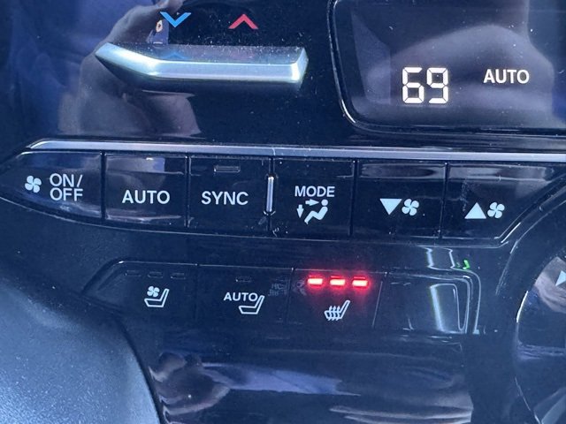 Used 2025 Acura MDX A-Spec image 31