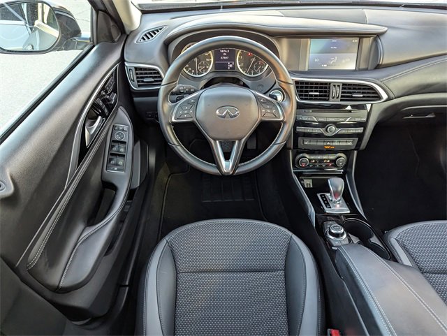 Used 2019 INFINITI QX30 image 13