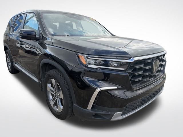 Used 2025 Honda Pilot EX-L image 4