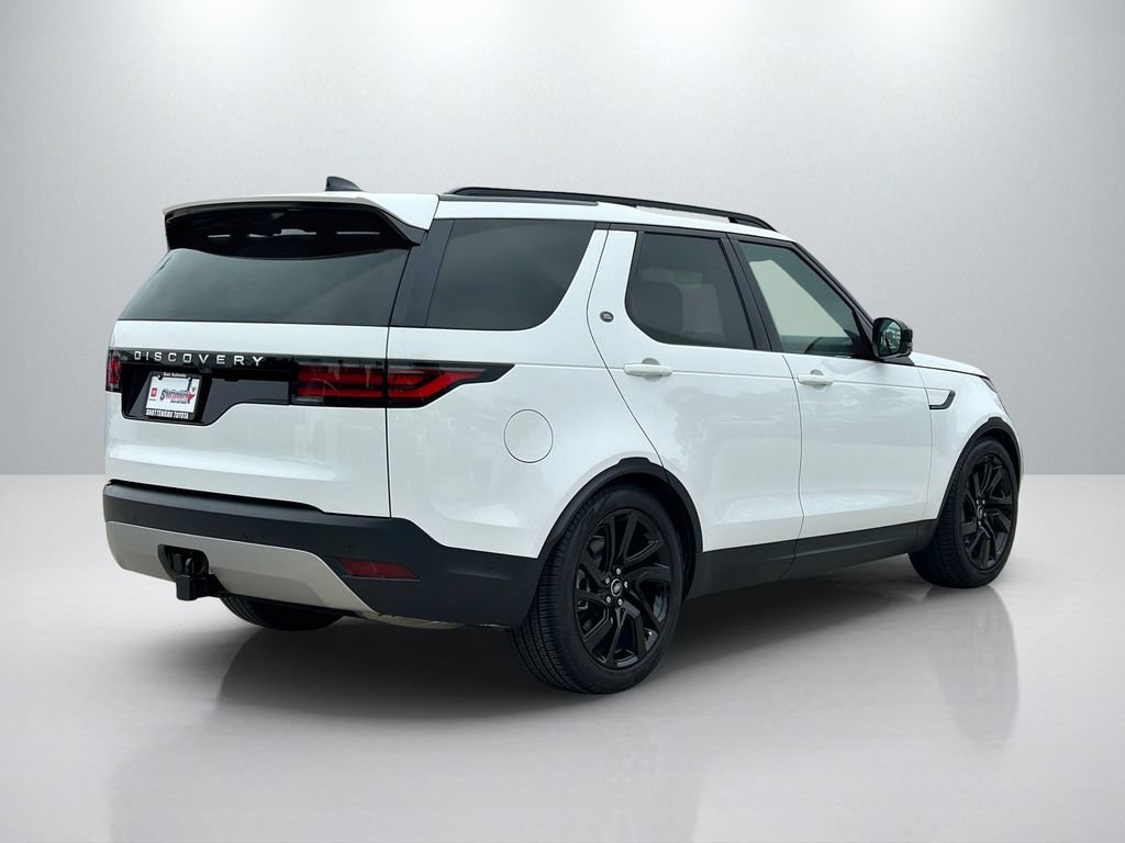 Used 2025 Land Rover Discovery S AWD/4WD image 5