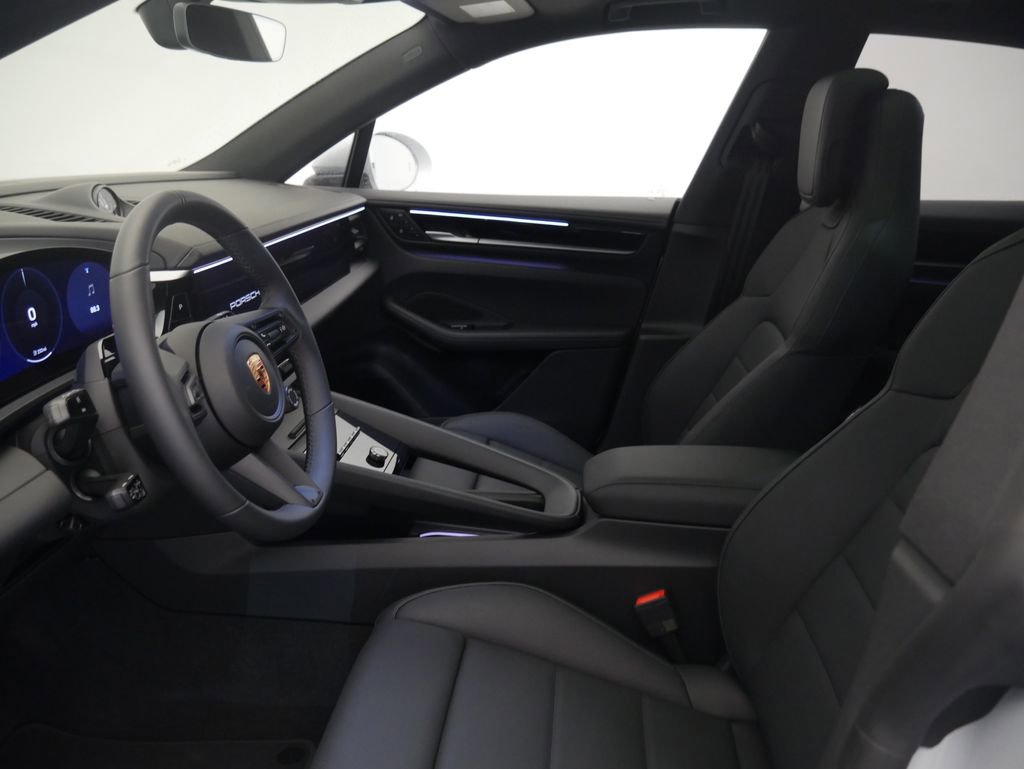 New 2026 Porsche Macan 4 Electric AWD/4WD image 5