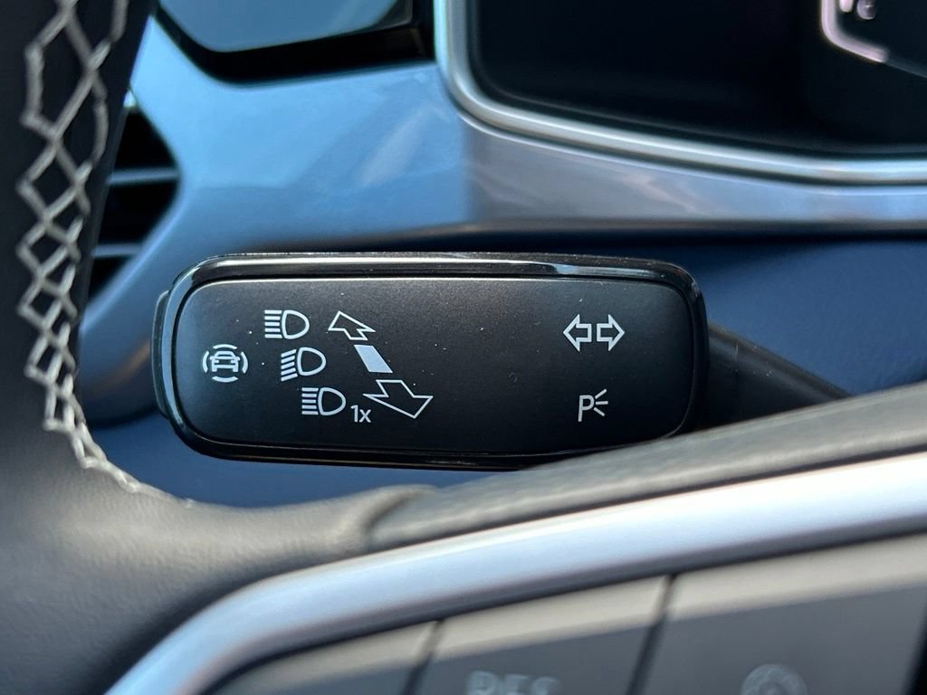 New 2026 Volkswagen Taos SEL AWD/4WD image 29