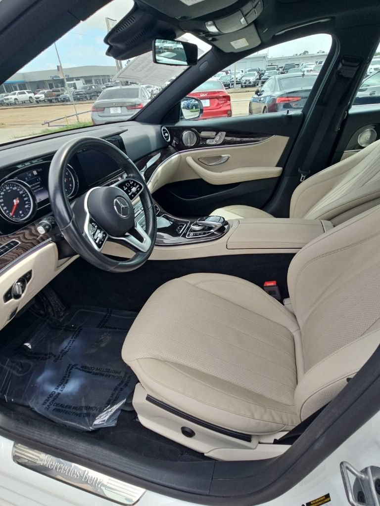Used 2019 Mercedes-Benz E 450 4MATIC Wagon w/ Premium Package image 12