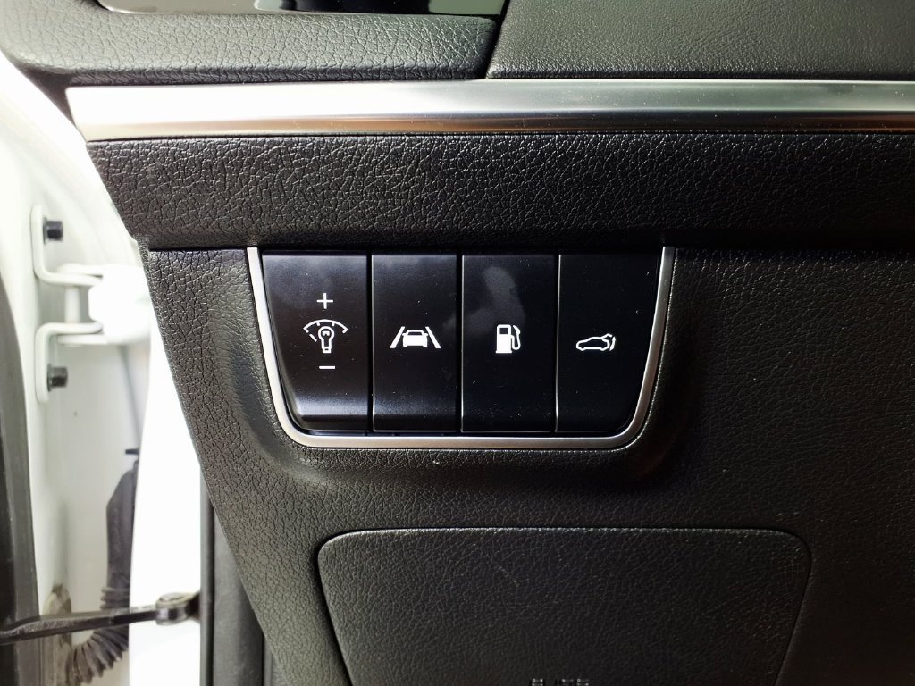 Used 2022 Kia Stinger GT2 AWD/4WD image 20