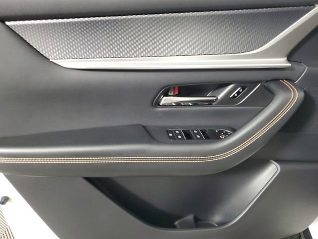 Used 2025 MAZDA CX-70 Plug-In Hybrid w/ Premium Pkg image 16