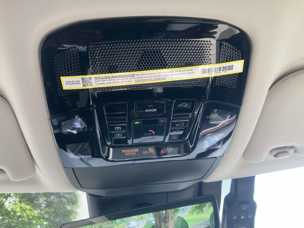 New 2026 Lexus RX 450h AWD image 18