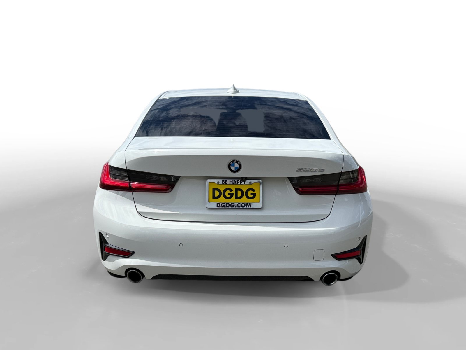 Used 2021 BMW 330e w/ Driving Assistance Package RWD image 4