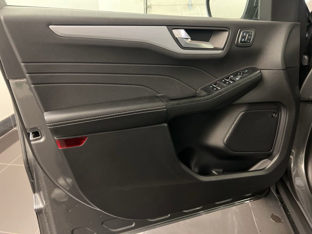 New 2026 Ford Escape Base w/ PHEV Premium Package image 29