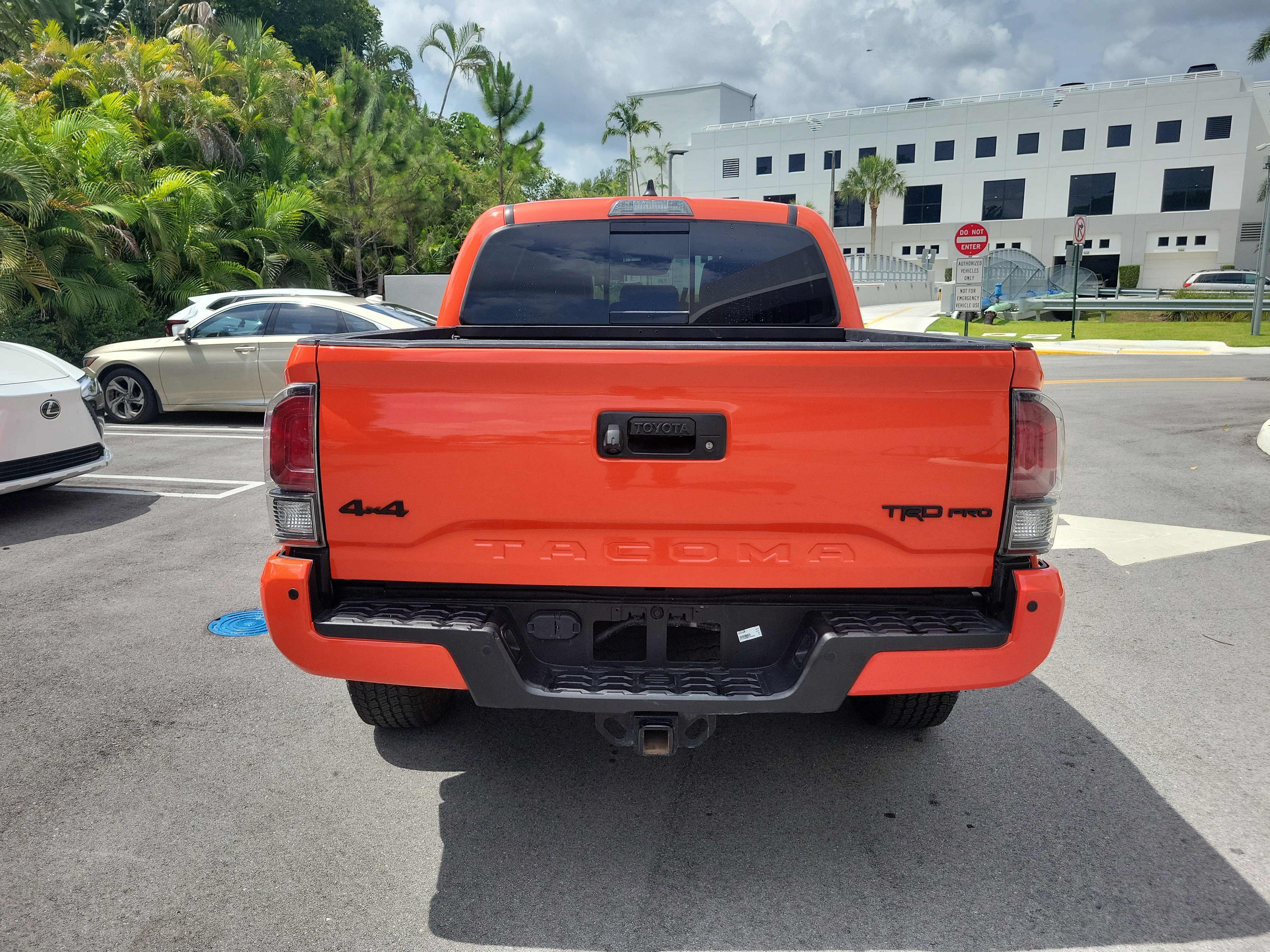 Used 2023 Toyota Tacoma TRD Pro AWD/4WD image 5