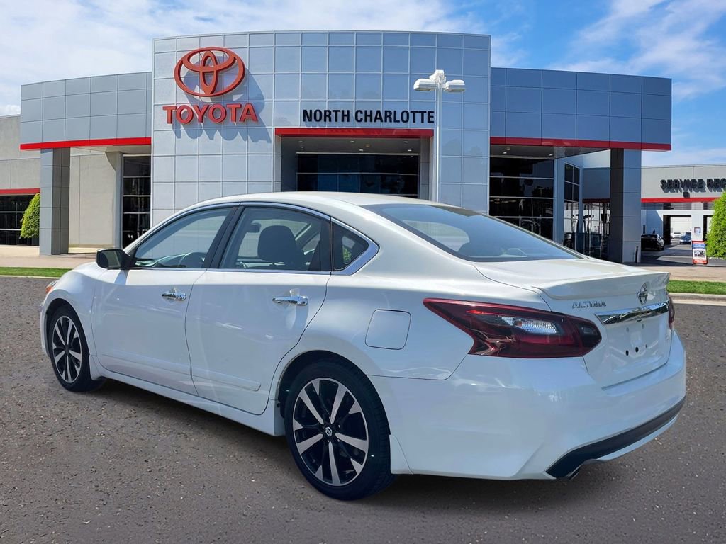 Used 2018 Nissan Altima 2.5 SR FWD image 4