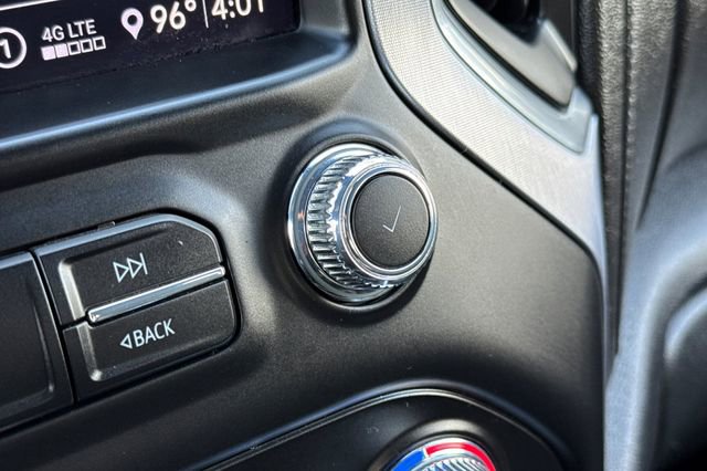 Used 2020 GMC Sierra 1500 SLT w/ SLT Premium Plus Package image 32