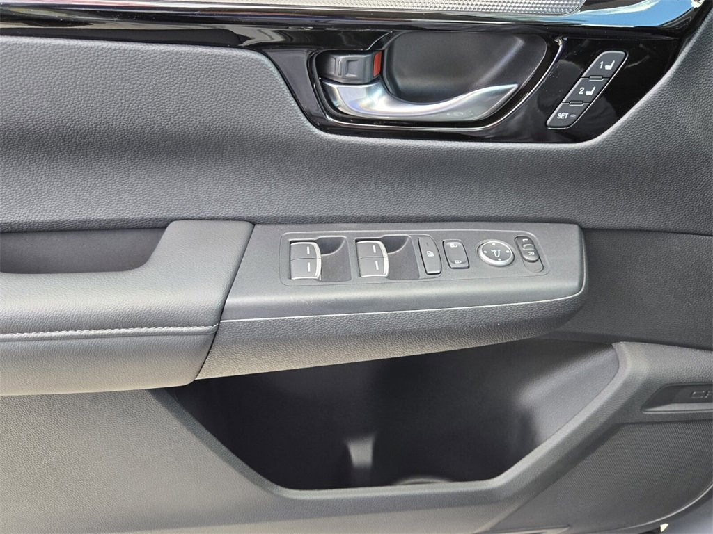 Used 2025 Honda CR-V EX-L image 26